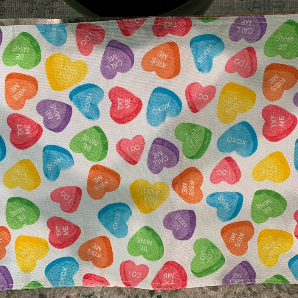 4 Cynthia Rowley Valentine Conversational Placemats. NWOT